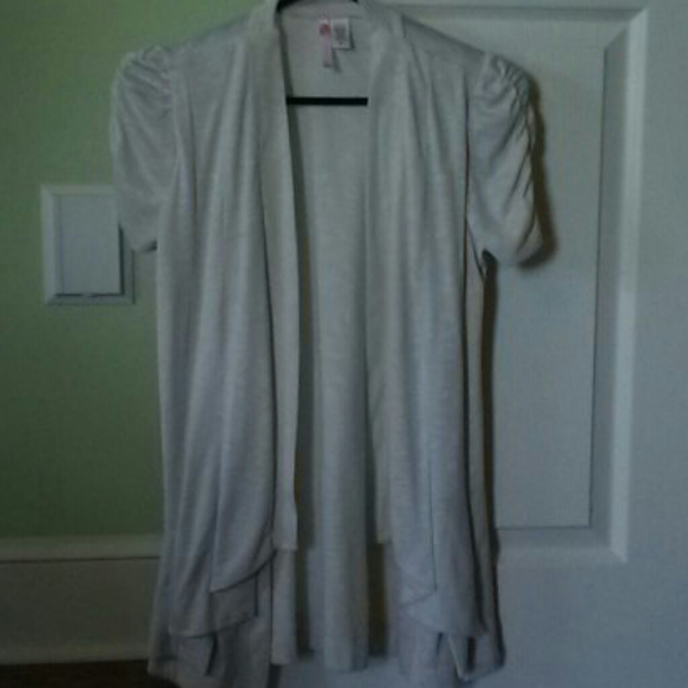 White/off-white cotton cardigan